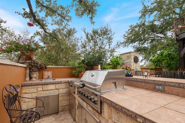 215 Tellus ST, Lakeway, TX 78734