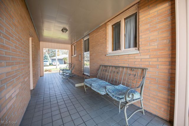 642 Jordan Drive NW, New Philadelphia, OH 44663