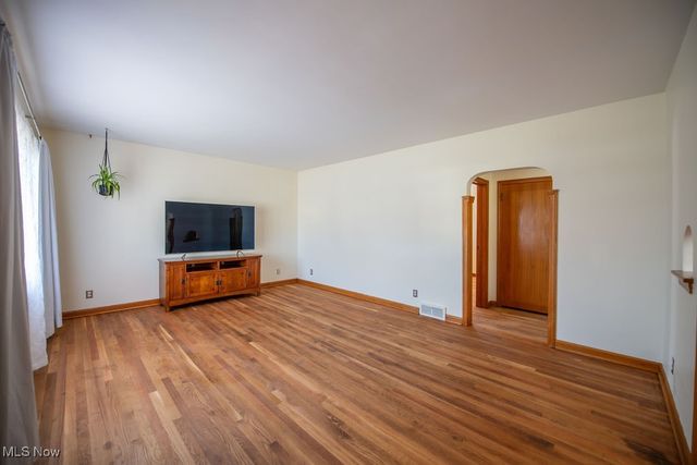 642 Jordan Drive NW, New Philadelphia, OH 44663