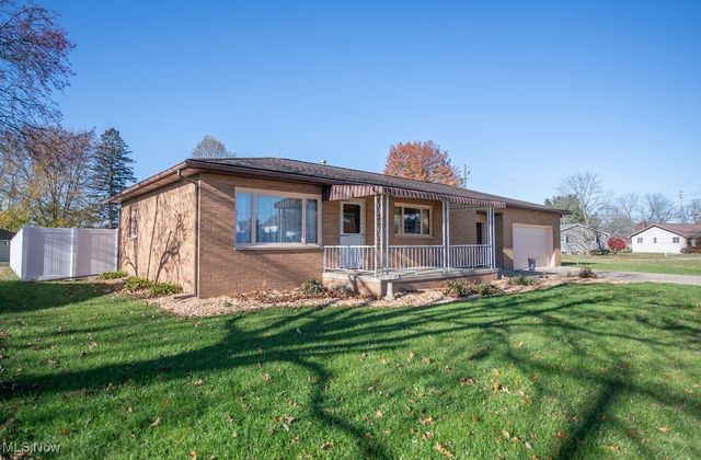 642 Jordan Drive NW, New Philadelphia, OH 44663