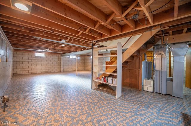 642 Jordan Drive NW, New Philadelphia, OH 44663