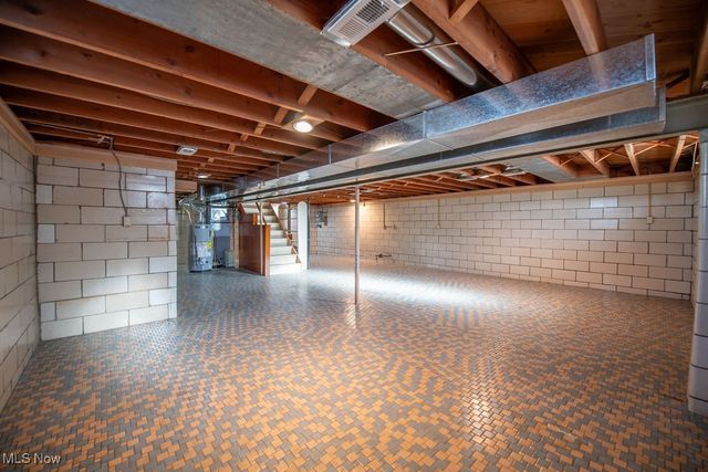 642 Jordan Drive NW, New Philadelphia, OH 44663