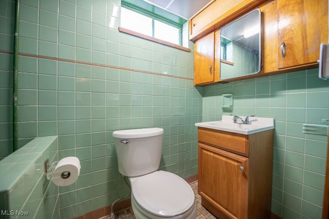 642 Jordan Drive NW, New Philadelphia, OH 44663