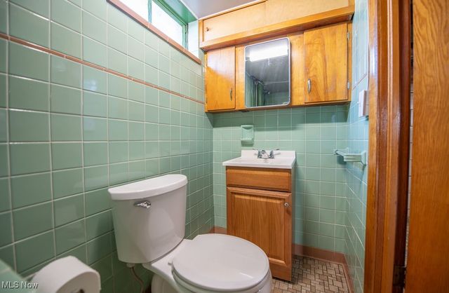 642 Jordan Drive NW, New Philadelphia, OH 44663