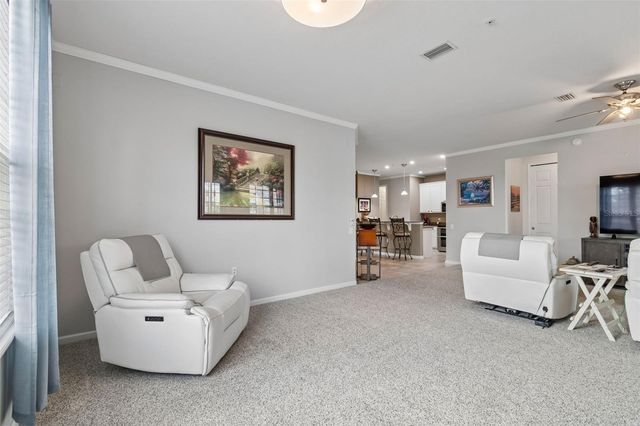 7903 SEMINOLE BOULEVARD 2208, Seminole, FL 33772