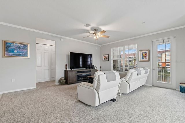 7903 SEMINOLE BOULEVARD 2208, Seminole, FL 33772