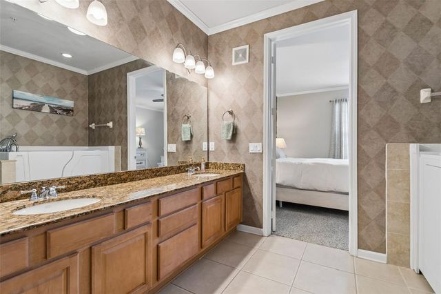 7903 SEMINOLE BOULEVARD 2208, Seminole, FL 33772