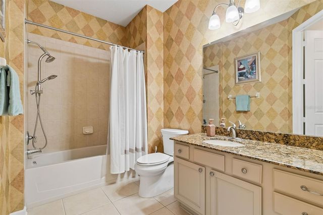 7903 SEMINOLE BOULEVARD 2208, Seminole, FL 33772