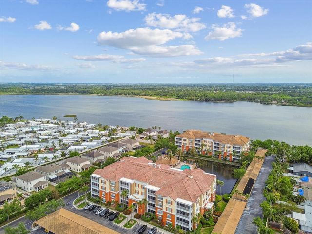 7903 SEMINOLE BOULEVARD 2208, Seminole, FL 33772