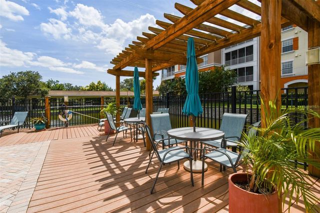 7903 SEMINOLE BOULEVARD 2208, Seminole, FL 33772