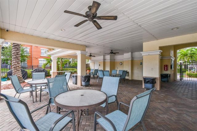 7903 SEMINOLE BOULEVARD 2208, Seminole, FL 33772