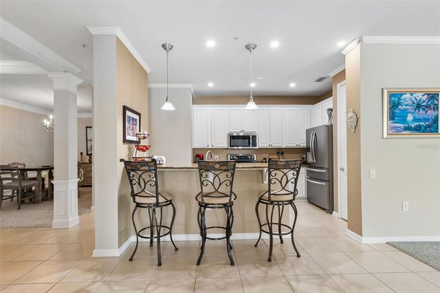 7903 SEMINOLE BOULEVARD 2208, Seminole, FL 33772