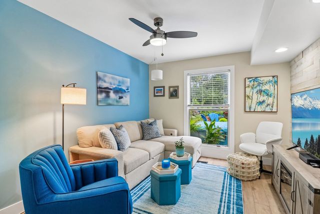 74 Silver Tree Circle, Cary, IL 60013
