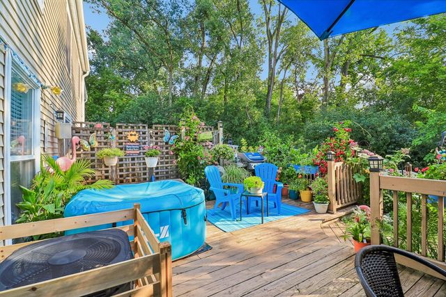 74 Silver Tree Circle, Cary, IL 60013