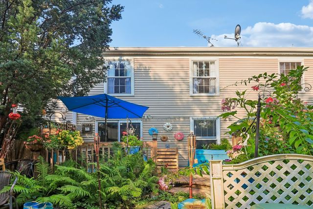 74 Silver Tree Circle, Cary, IL 60013