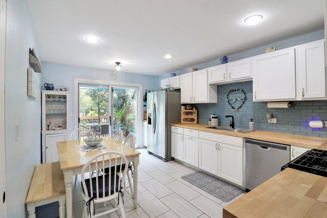 74 Silver Tree Circle, Cary, IL 60013