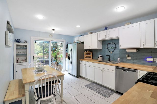74 Silver Tree Circle, Cary, IL 60013