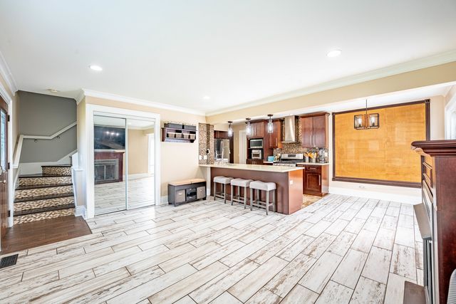 234 Algonquin Court, Bolingbrook, IL 60440