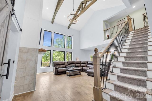 1194 99 Island Road, Blacksburg, SC 29702