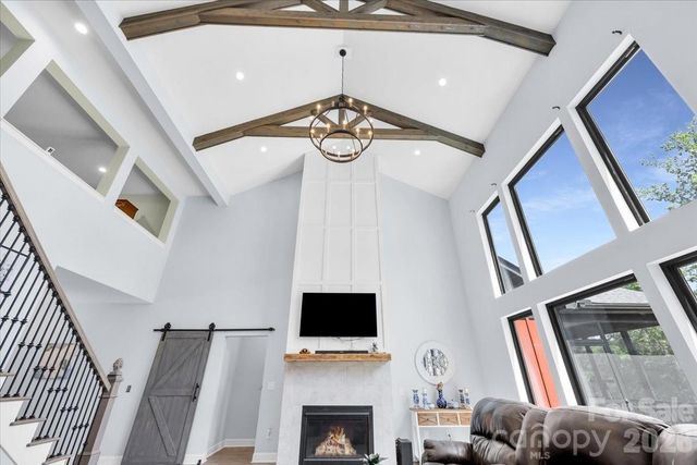 1194 99 Island Road, Blacksburg, SC 29702