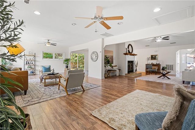1712 Lamerton CT, Virginia Beach, VA 23453