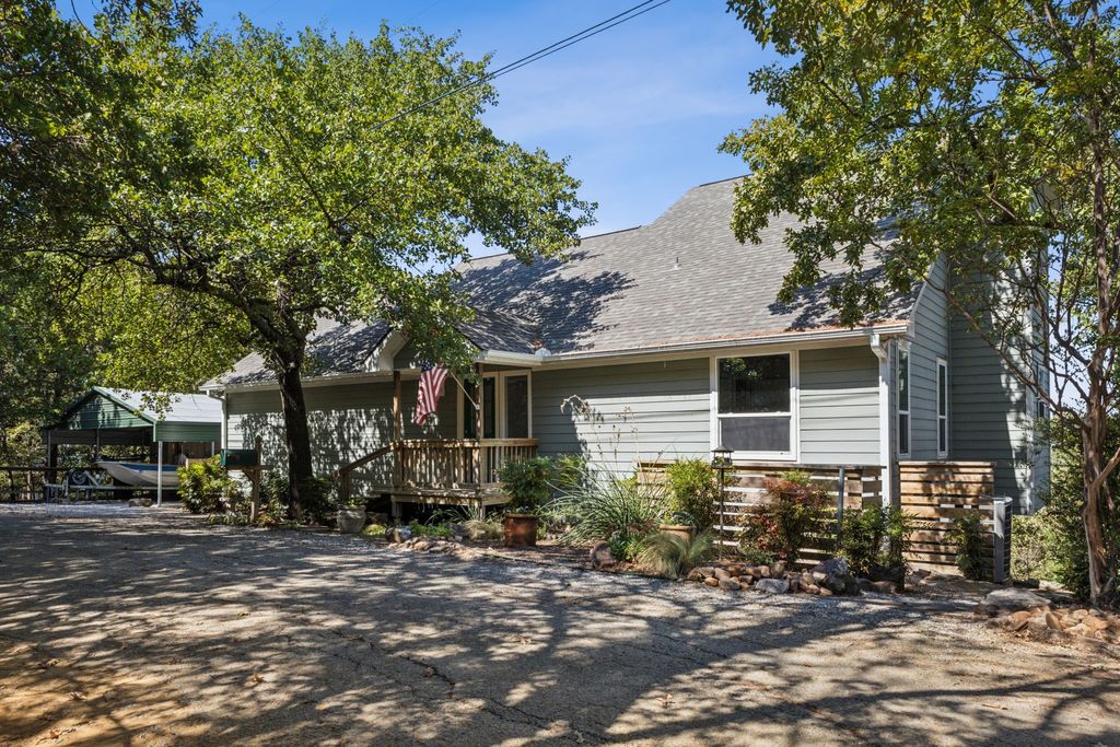 83 Mayfield Lane, Pottsboro, TX 75076