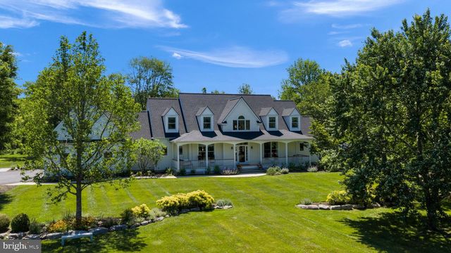6214 SAW MILL RD, New Hope, PA 18938