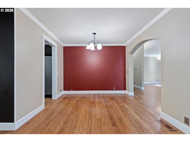 2750 Ne HARNEY Dr, Newport, OR 97365