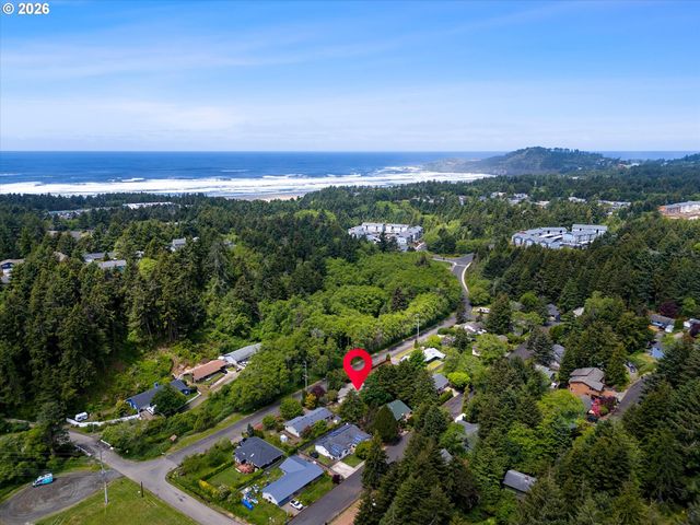 2750 Ne HARNEY Dr, Newport, OR 97365