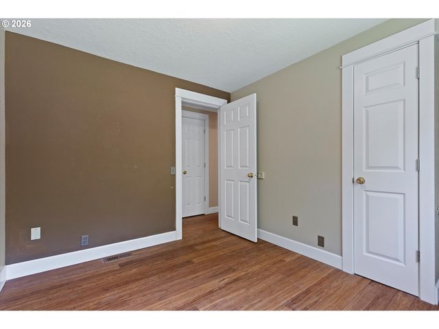 2750 Ne HARNEY Dr, Newport, OR 97365