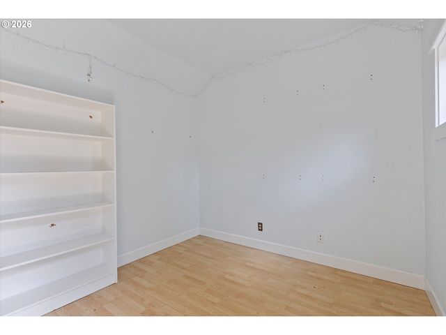 2750 Ne HARNEY Dr, Newport, OR 97365