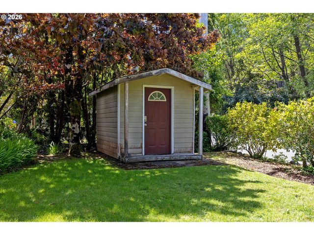 2750 Ne HARNEY Dr, Newport, OR 97365