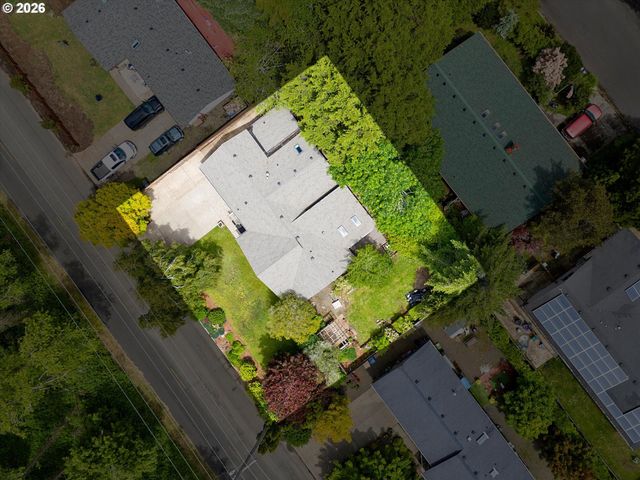 2750 Ne HARNEY Dr, Newport, OR 97365