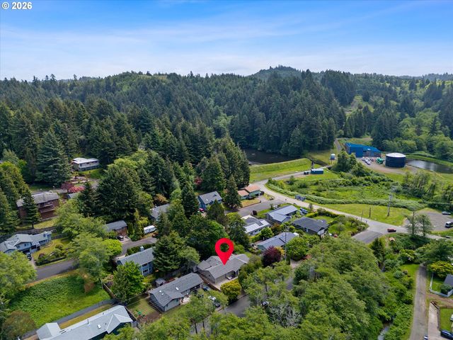 2750 Ne HARNEY Dr, Newport, OR 97365