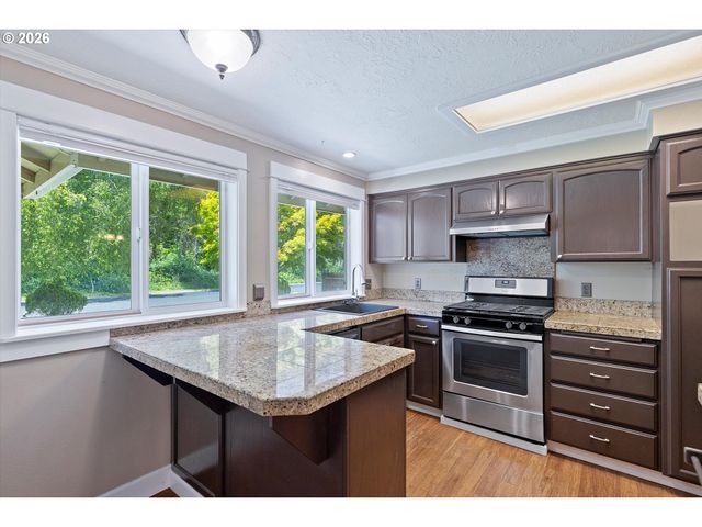 2750 Ne HARNEY Dr, Newport, OR 97365