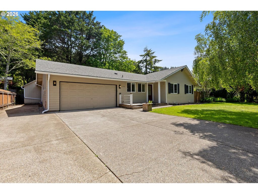 2750 Ne HARNEY Dr, Newport, OR 97365