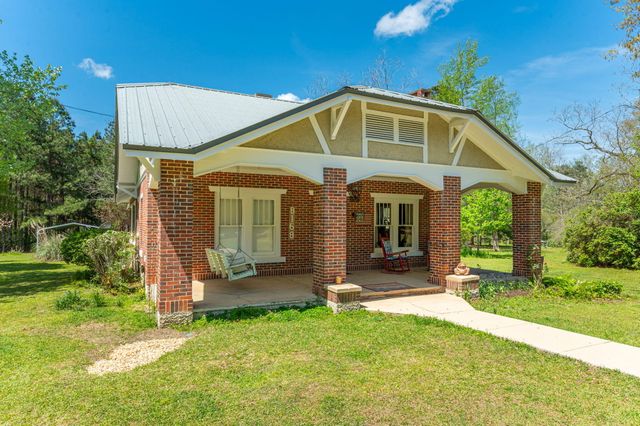 8168 N Hwy 85, Laurel Hill, FL 32567