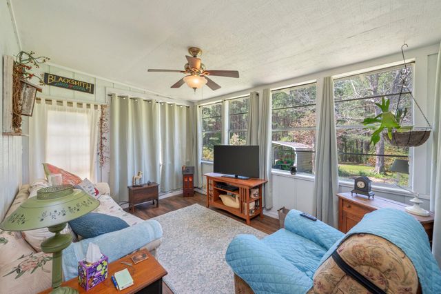 8168 N Hwy 85, Laurel Hill, FL 32567