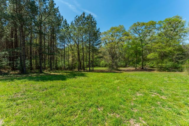 8168 N Hwy 85, Laurel Hill, FL 32567