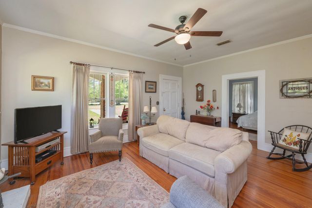 8168 N Hwy 85, Laurel Hill, FL 32567