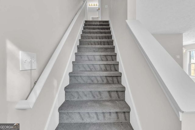 1050 Daventry Crossing, Woodstock, GA 30188