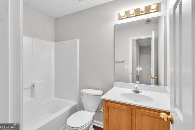 1050 Daventry Crossing, Woodstock, GA 30188