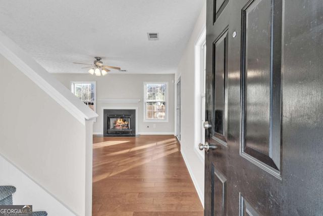 1050 Daventry Crossing, Woodstock, GA 30188