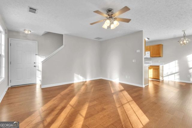 1050 Daventry Crossing, Woodstock, GA 30188