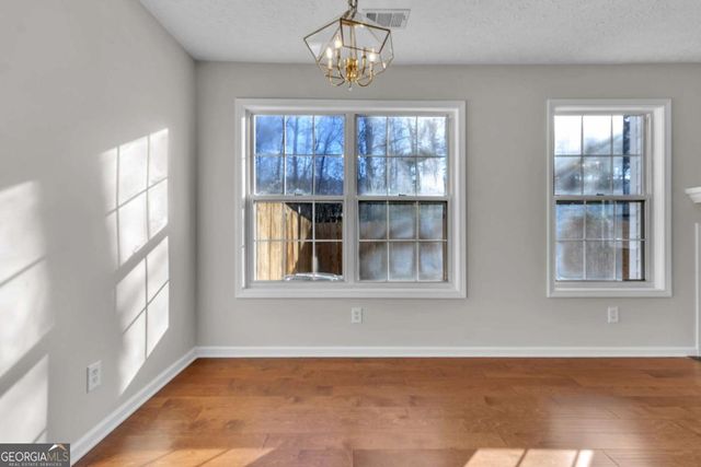 1050 Daventry Crossing, Woodstock, GA 30188