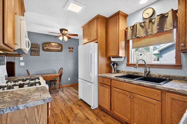 1013 HARRISON STREET, Neenah, WI 54956