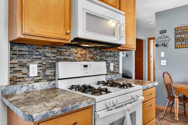 1013 HARRISON STREET, Neenah, WI 54956