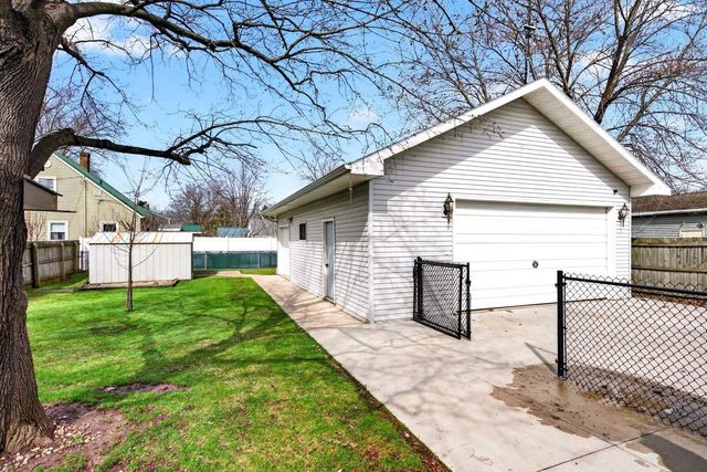 1013 HARRISON STREET, Neenah, WI 54956