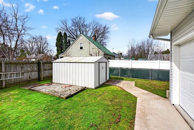 1013 HARRISON STREET, Neenah, WI 54956