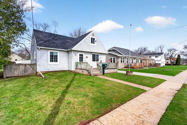 1013 HARRISON STREET, Neenah, WI 54956